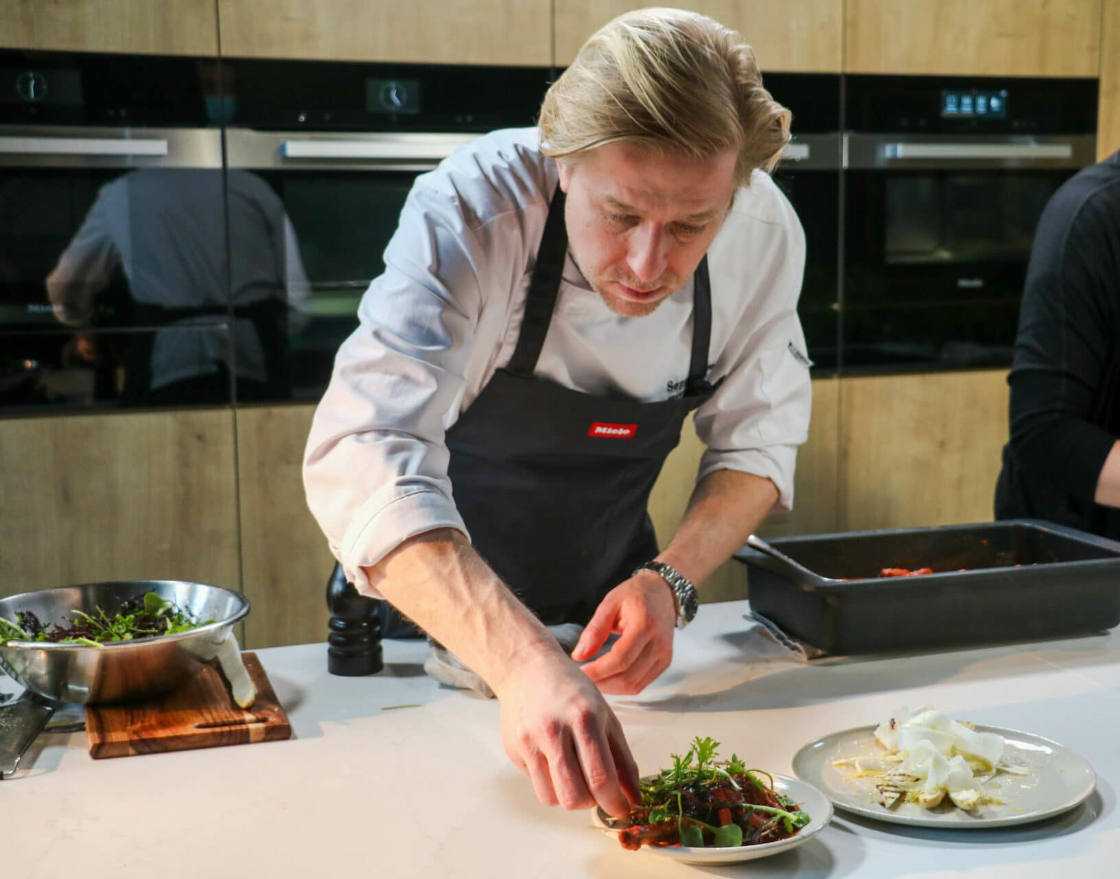 Le chef étoilé Seppe Nobels est le nouveau visage culinaire et créateur de saveurs de Miele